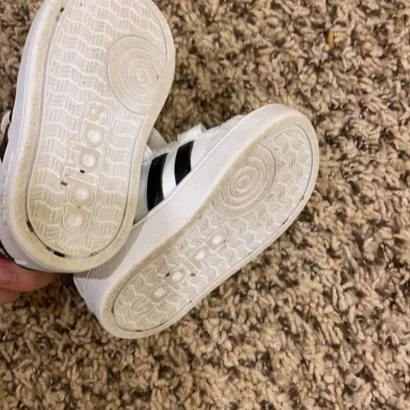 Adidas Baby - Picture 3 of 4